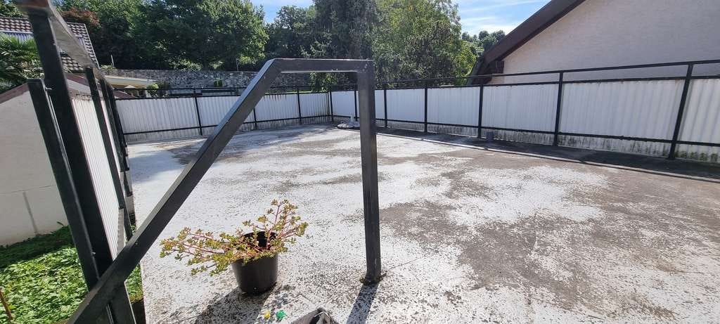 Immobilie in Endingen - Renovierungsbedürftiges Zweifamilienhaus in Endingen am Kaiserstuhl - Bild 2