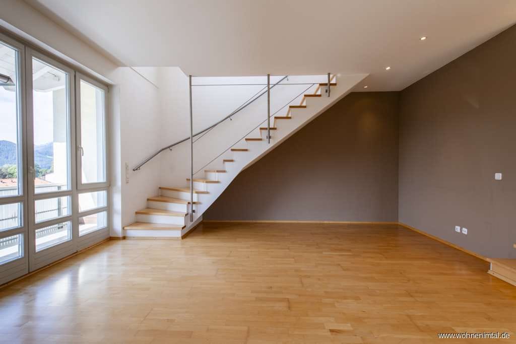 Immobilie in Tegernsee - Wohnen im Tal Immobilien Residieren über dem See: Luxuriöses Maisonette-Juwel mit traumhaftem Seebli - Bild 1