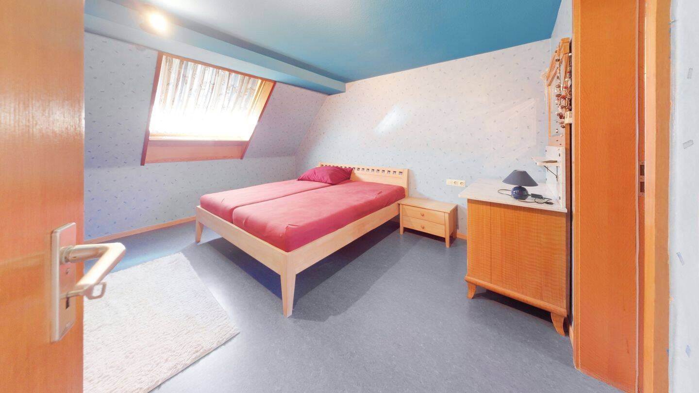 Immobilie in Frickenhausen - +++ Ihr Zuhause: Haus, Scheune und unzählige Möglichkeiten in Linsenhofen - Bild 4