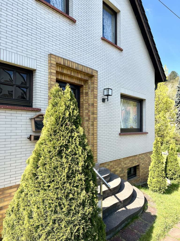 Immobilie in Großrosseln - Wunderschönes Einfamilienhaus mit idyllischem Garten - Bild 4
