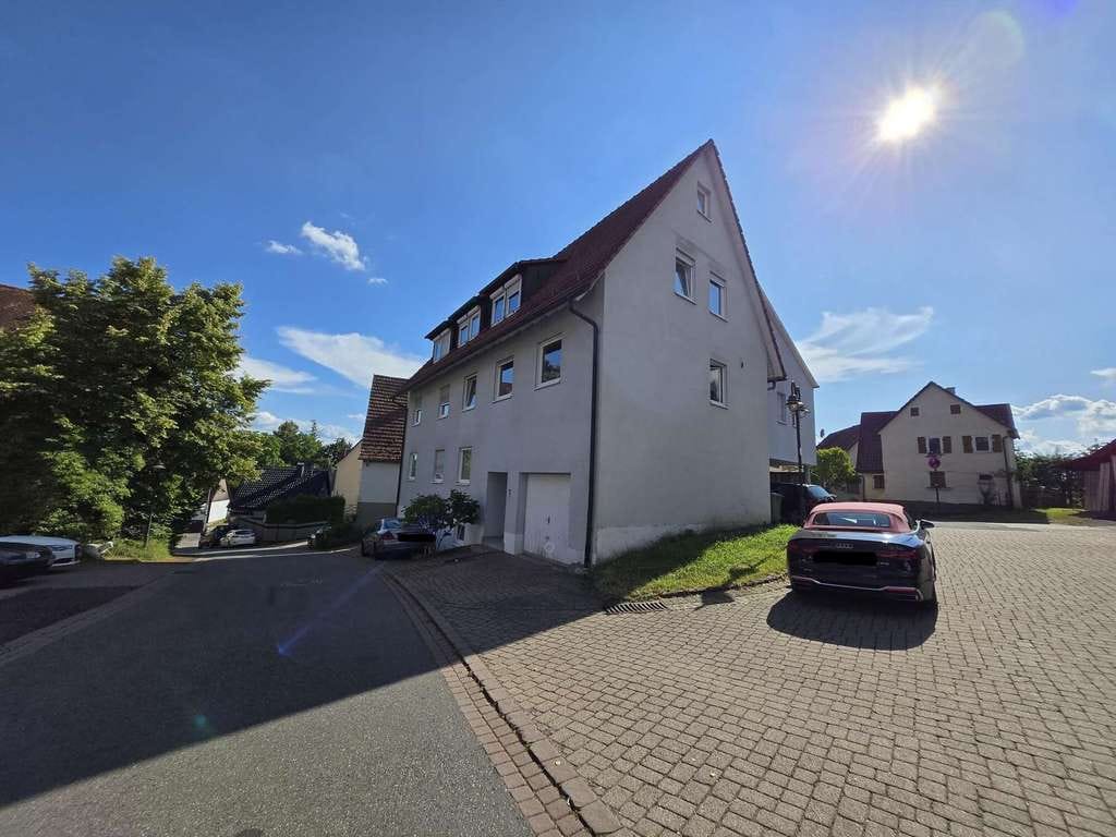Immobilie in Wildberg - Modernisierte 4-Zimmerwohnung mit Einbauküche in ruhiger Lage von Effringen zu verkaufen... - Bild 2