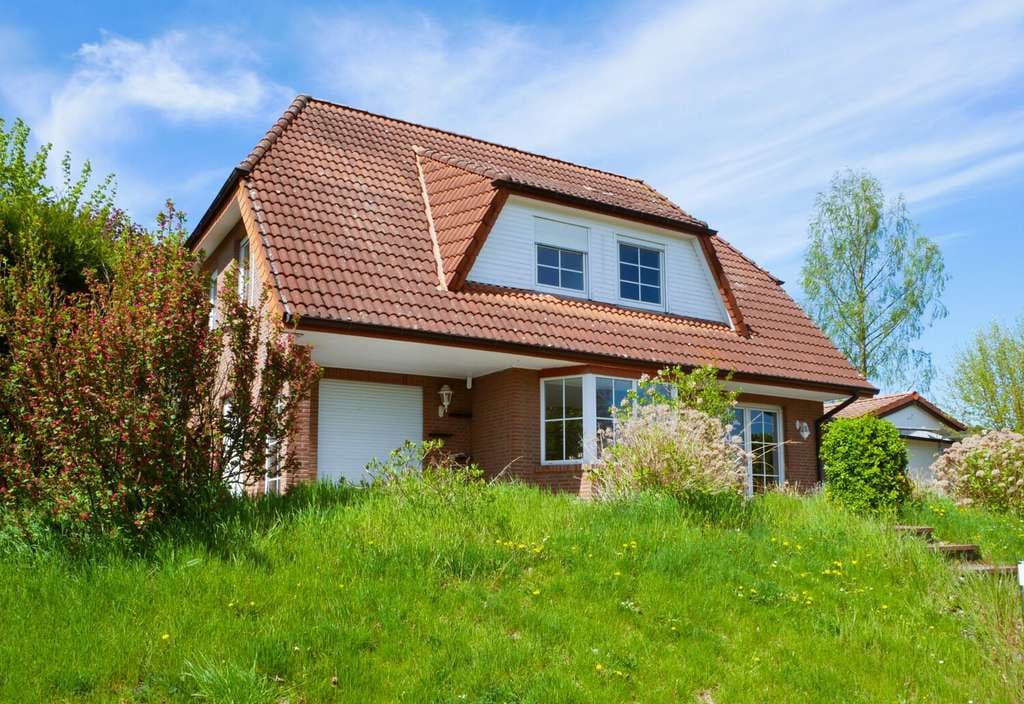 Immobilie in Heiningen - Großzügiges Einfamilienhaus mit Kachelofen am Feldrand in Ortsrandlage - Bild 4