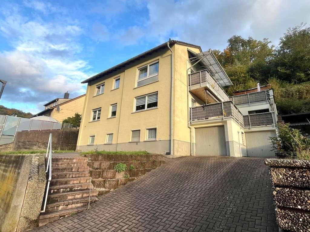 Immobilie in Contwig - *Neuer Preis* Attraktives Zweifamilienhaus in Contwig - Bild 0