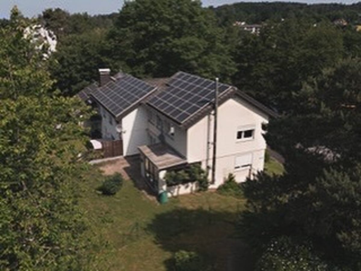 Immobilie in Braunfels - Nobelino.de - 3 Häuser mit 4 Wohnungen und großem Baugrundstück in Bestlage von Braunfels - Bild 3