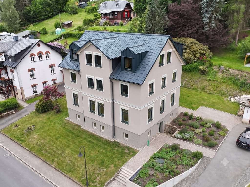 Immobilie in Bad Elster - Rohdiamant in Bad Elster: 261 m², Energie A+ konzipiert & förderfähig - Bild 1