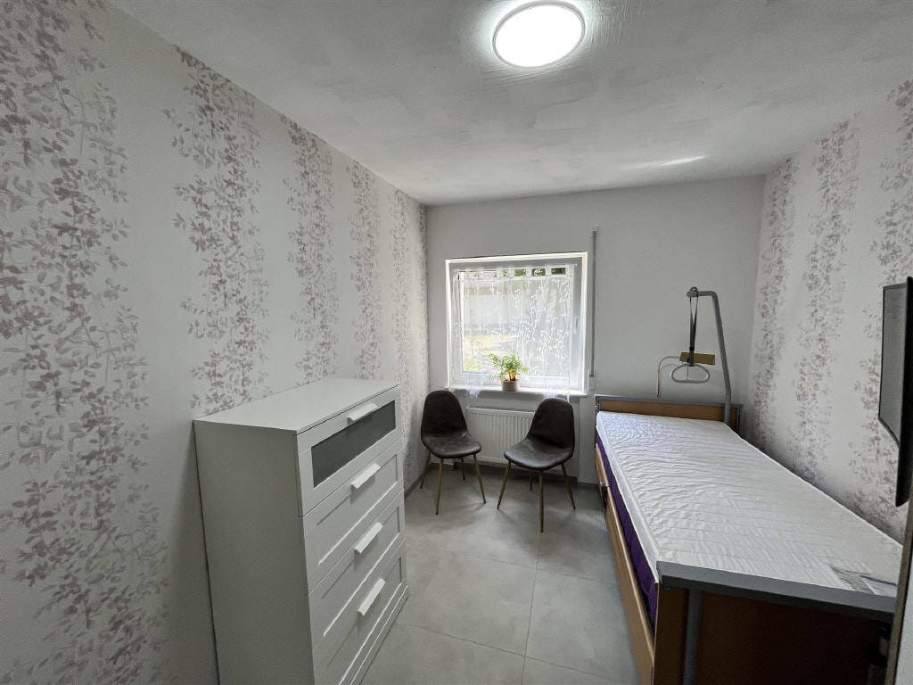 Immobilie in Hardheim - Frisch sanierte 4-Zimmer-Wohnung in zentraler Lage von Hardheim  Erdgeschoss mit Balkon - Bild 2