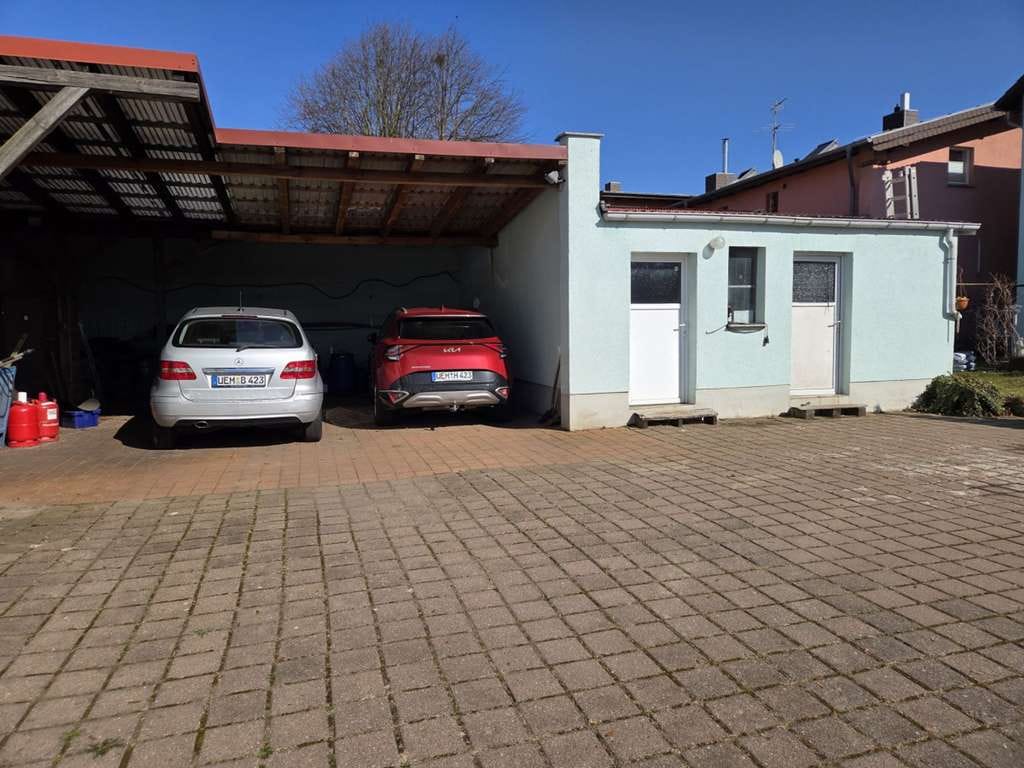 Immobilie in Ferdinandshof - Mehrfamilienhaus mit freiwerdender Eigentümerwohnung und viel Nebengelass - Bild 3