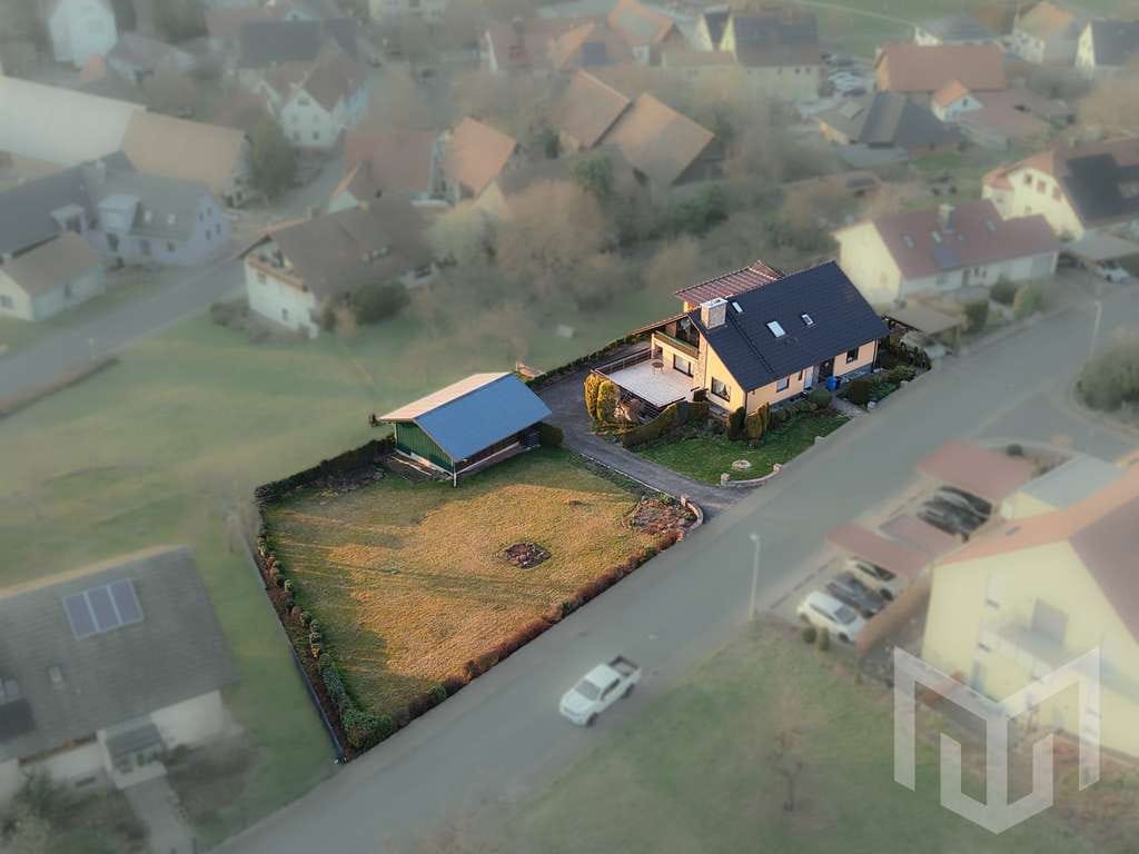 Immobilie in Esselbach - Einzigartige Gelegenheit: Großzügiges EFH mit Einliegerwohnung & großem Grundstück in Kredenbach - Bild 0
