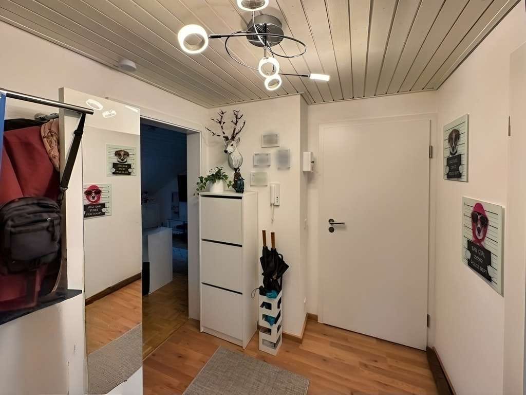 Immobilie in Bad Dürrheim - Gemütliche 2,5-Zimmer-Wohnung im Dachgeschoss mit Garage - Bild 3