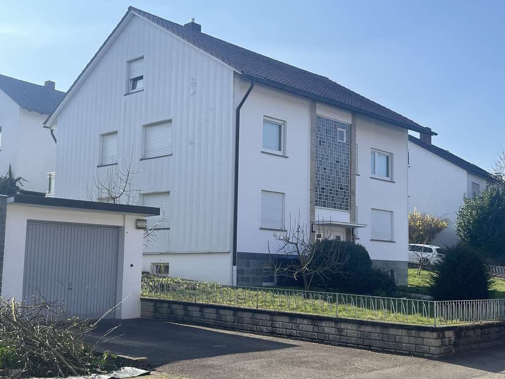 Immobilie in Weinsberg - Haus sucht Familie-  Zweifamilienhaus in ruhiger sonniger Lage in Weinsberg zu verkaufen! - Bild 0