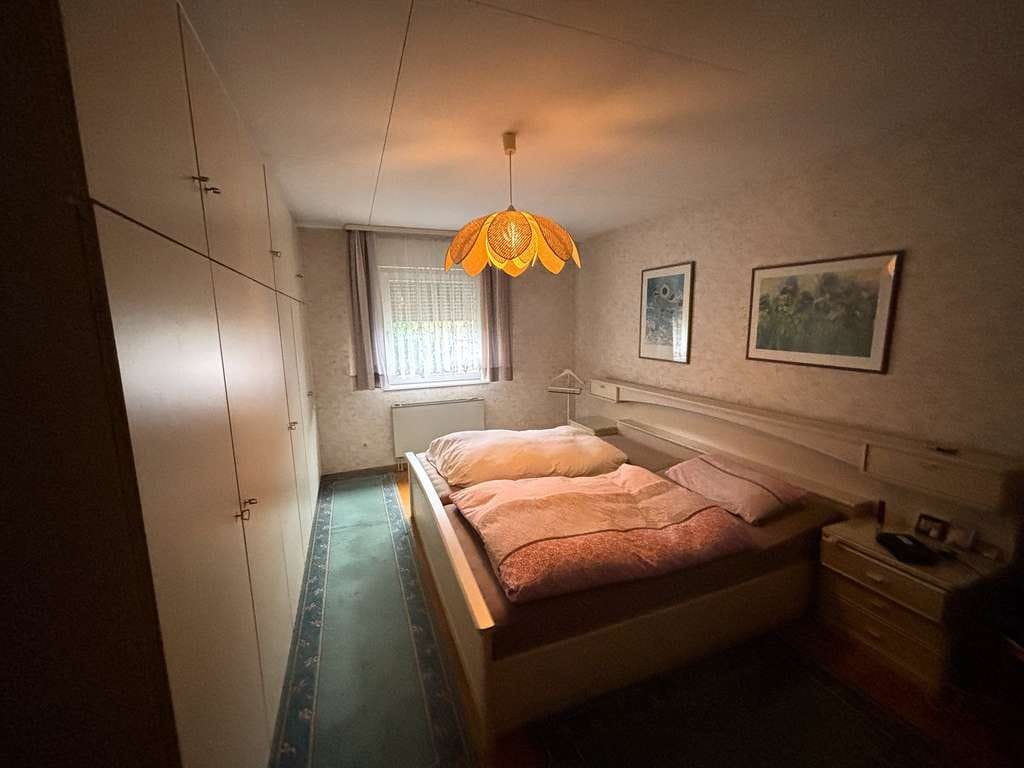 Immobilie in Nienburg/Weser - Gemütliches Einfamilienhaus in ansprechender Wohnlage mit großem Garten, Teich und Garage! - Bild 4