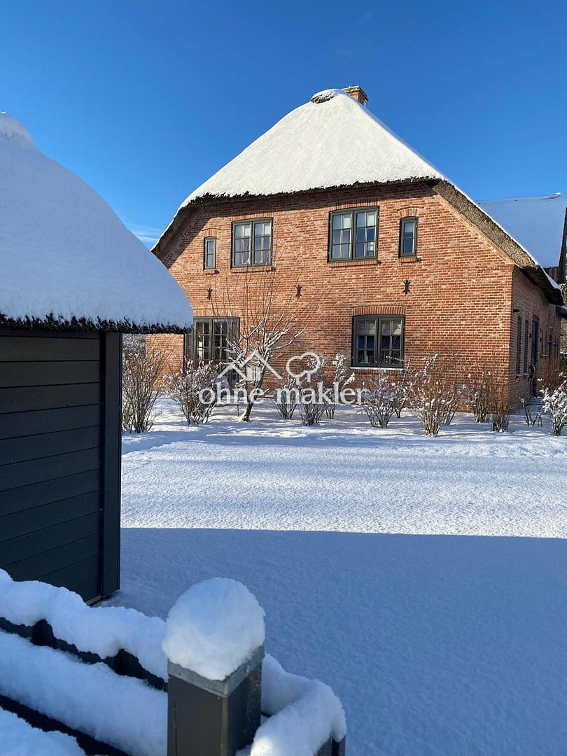 Immobilie in Utersum - Ihr neues Traumhaus in Utersum? Hochwertig, großzügig, strandnah. - Bild 2