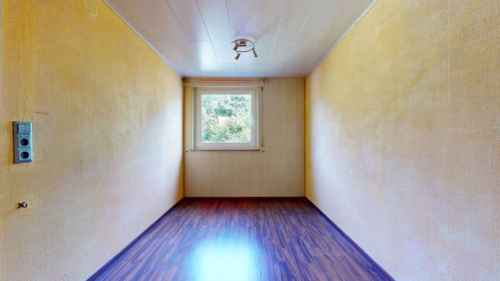 Immobilie in Schwäbisch Gmünd - Dreifamilienhaus mit  viel Entwicklungspotenzial in Schwäbisch Gmünd - Bild 3