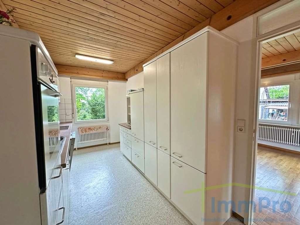 Immobilie in Ammerbuch - Einziehen, weiterentwickeln, profitieren – Zweifamilienhaus in begehrter Ortsrandlage - Bild 3