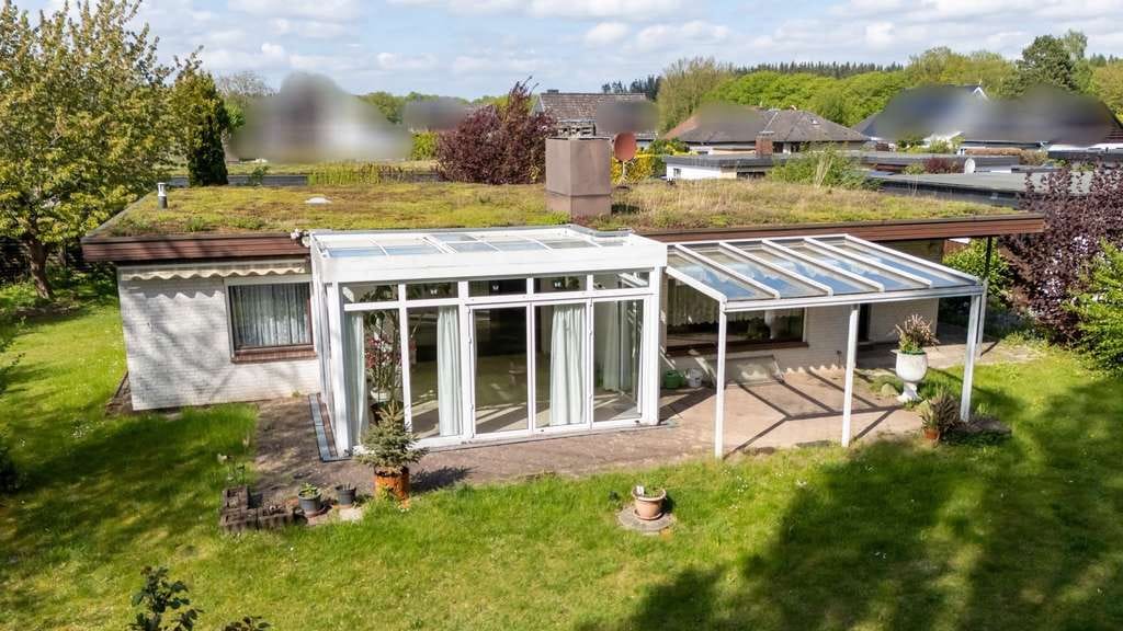 Immobilie in Malente - Bungalow mit Wintergarten und großem Garten in beliebter Lage von Malente - Bild 2