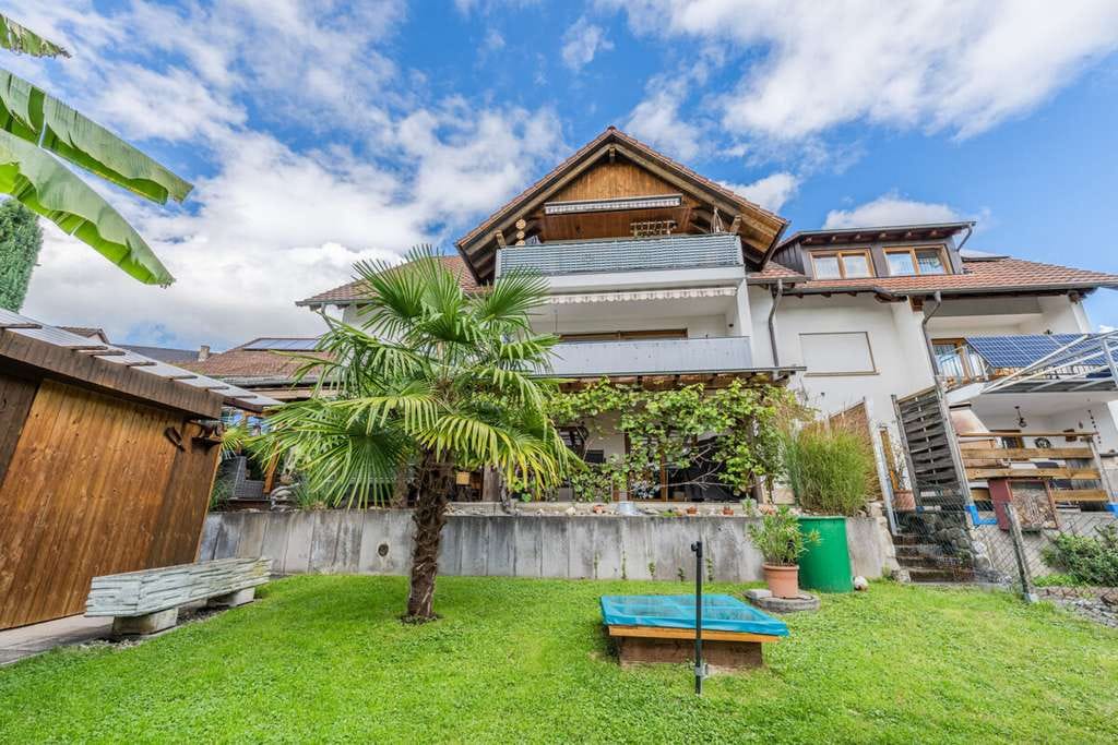 Immobilie in Gailingen am Hochrhein - Vielseitig Nutzbar! 
Tolles Zweifamilienhaus in Gailingen - Bild 0