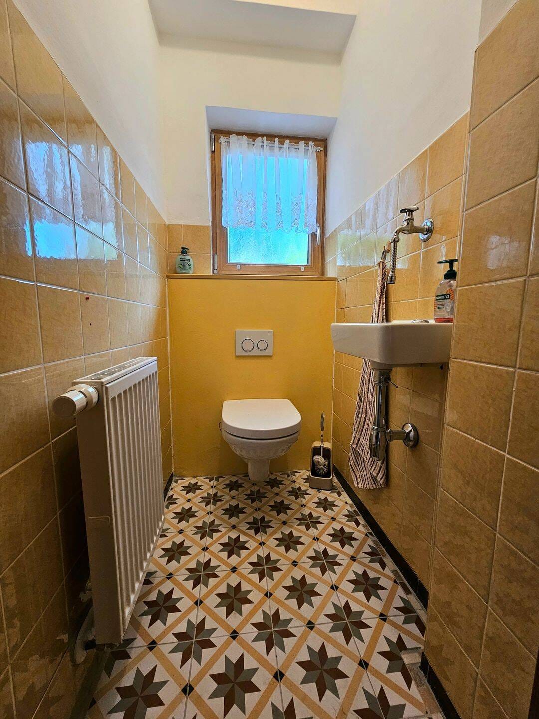 Immobilie in Neukirchen beim Heiligen Blut - Wohnhaus in Aussichtslage von Neukirchen b.Hl.Blut - Bild 2