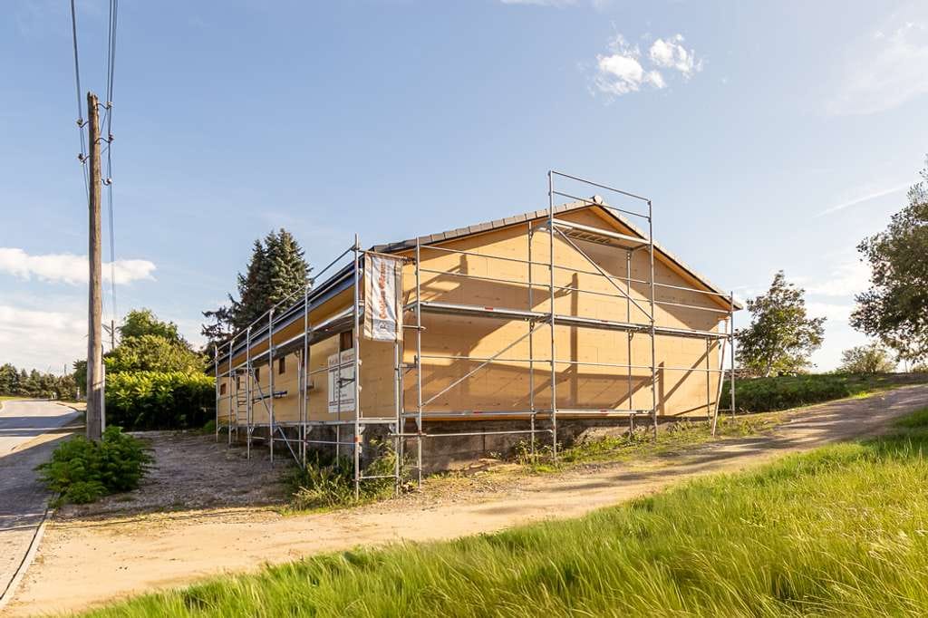 Immobilie in Reichenbach/Oberlausitz - Einfamilienhaus-Rohbau im Bungalow-Baustil mit ca. 2.154 qm Grundstück - Bild 2