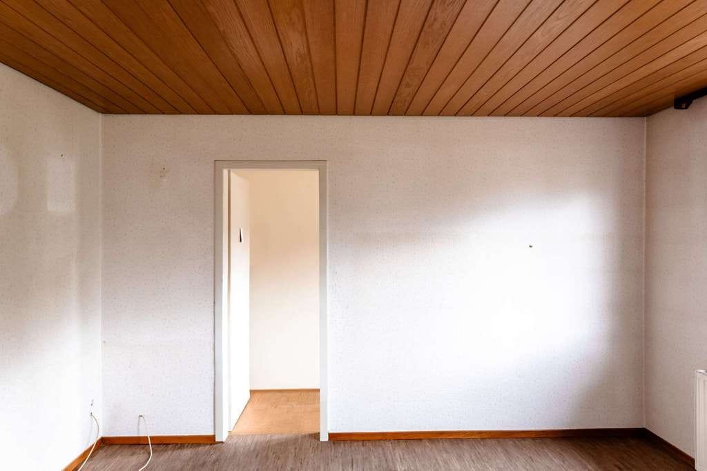 Immobilie in Gäufelden - Freistehendes Zweifamilienhaus | 2 Wohnungen | Garten | Garage | Gäufelden - Bild 2