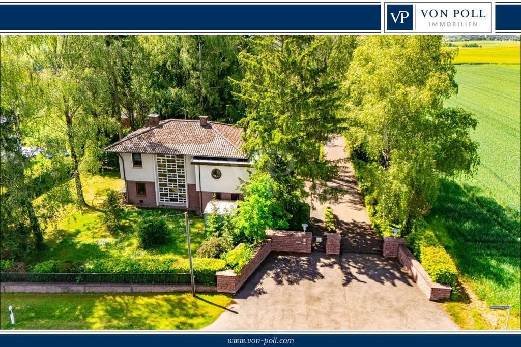Immobilie in Bad Rodach - Charmantes Einfamilienhaus auf parkähnlichem Grundstück - Bild 0