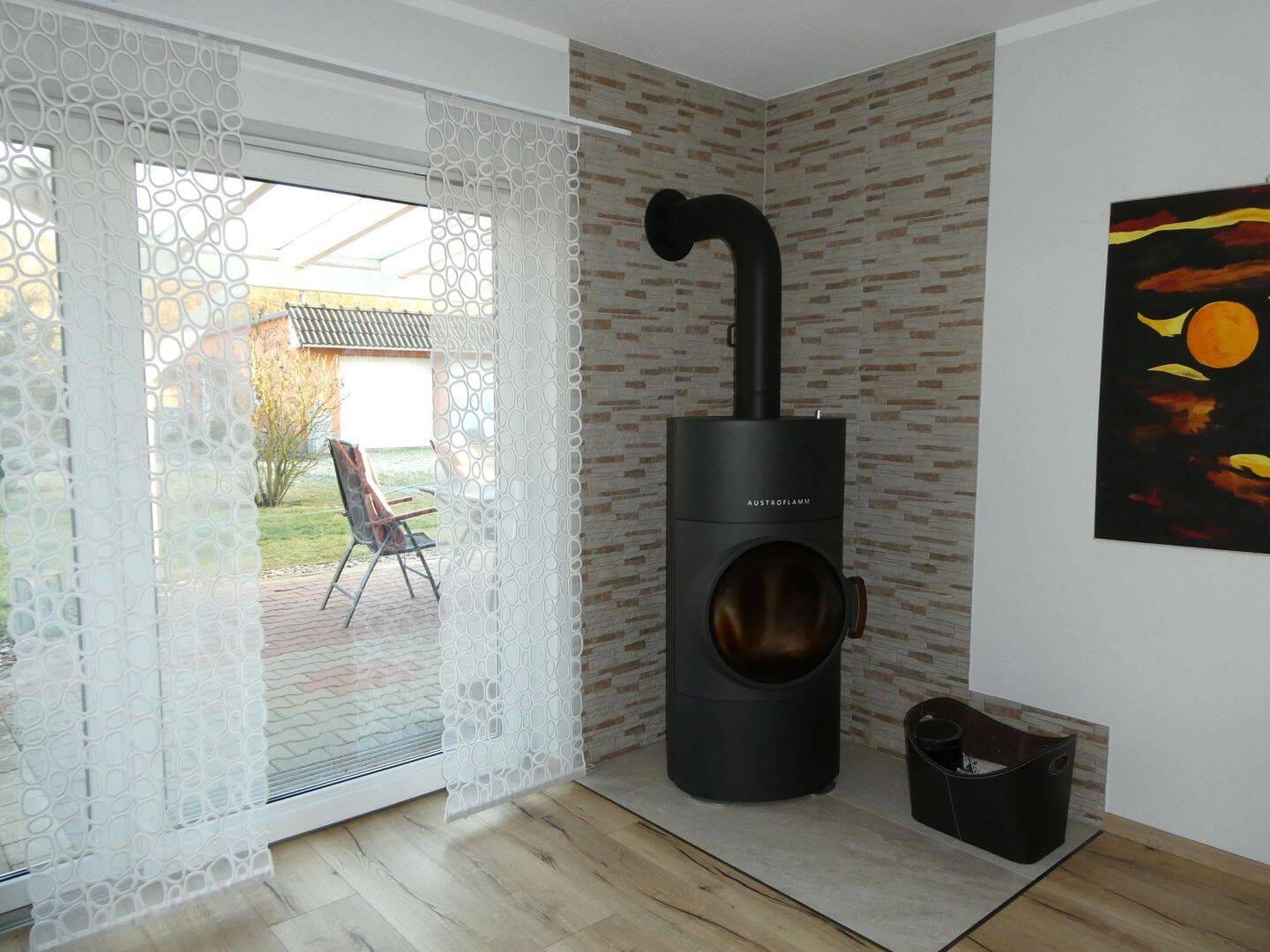 Immobilie in Lebus - Sehr schönes bezugsfertiges Einfamilienhaus mit Kamin, Photovoltaik,  Überdachte Terrasse – Doppelgarage mit Werkstatt, Pool, Pavillon - Bild 4