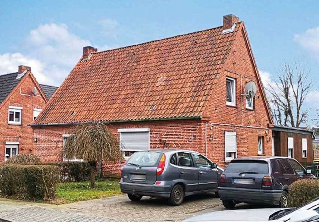 Immobilie in Sankt Michaelisdonn - Doppelhaushälfte mit Ausbaupotenzial – Ideal für kreative Eigenleistungen - Bild 0