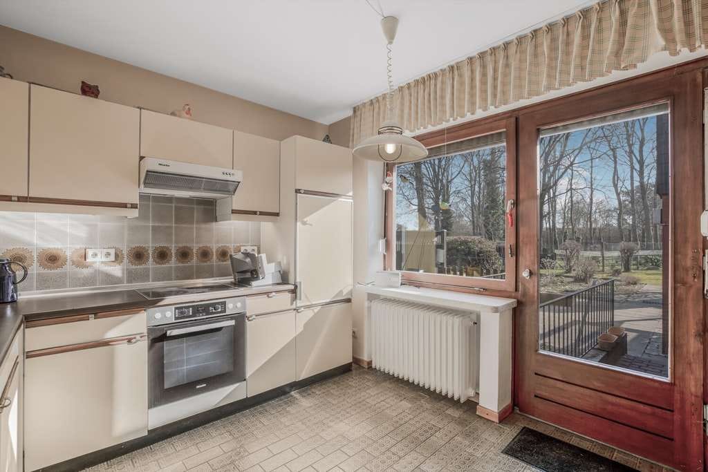 Immobilie in Westerrönfeld - Charmantes Einfamilienhaus mit Sonnenterrasse, großem Garten und Raum für neue Ideen - Bild 3