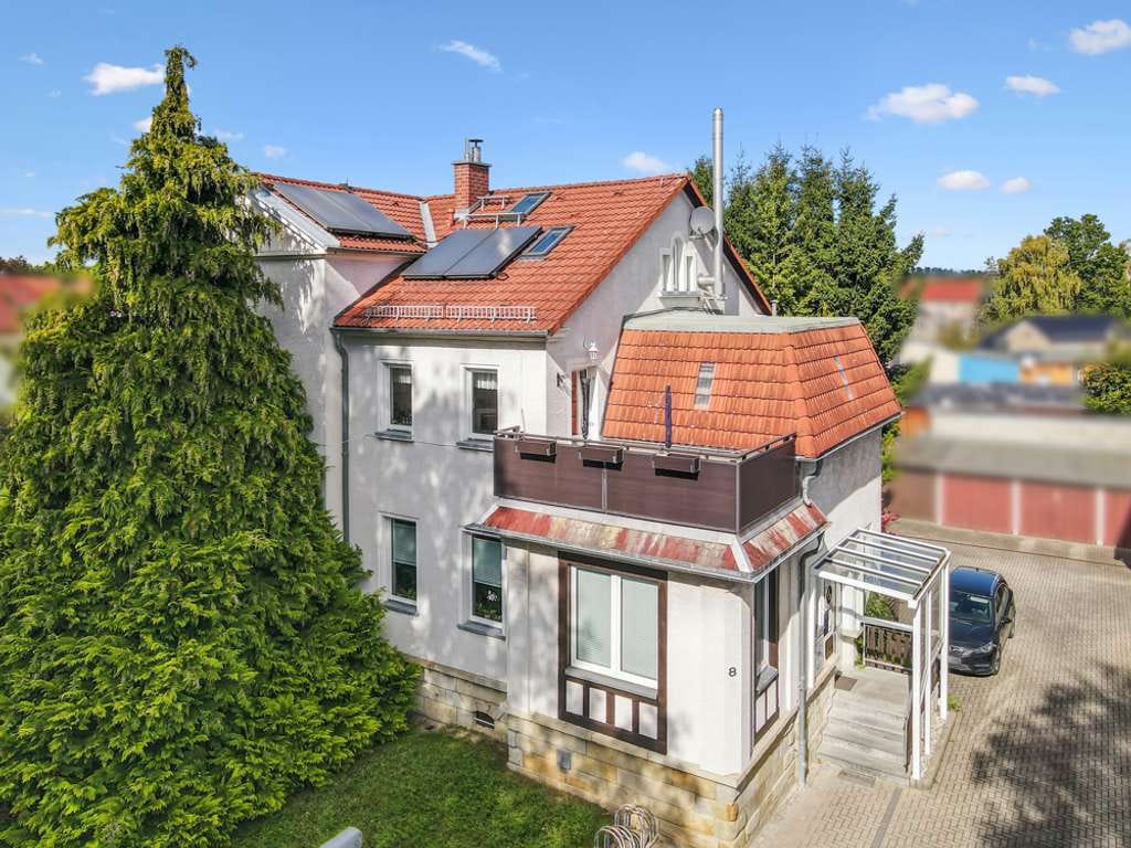 Immobilie in Neustadt in Sachsen - Zweifamilienhaus-Stadtvilla (234 m², 10 Zi), zentral in Neustadt (Sachsen): mit Terrassen u. Garagen - Bild 0