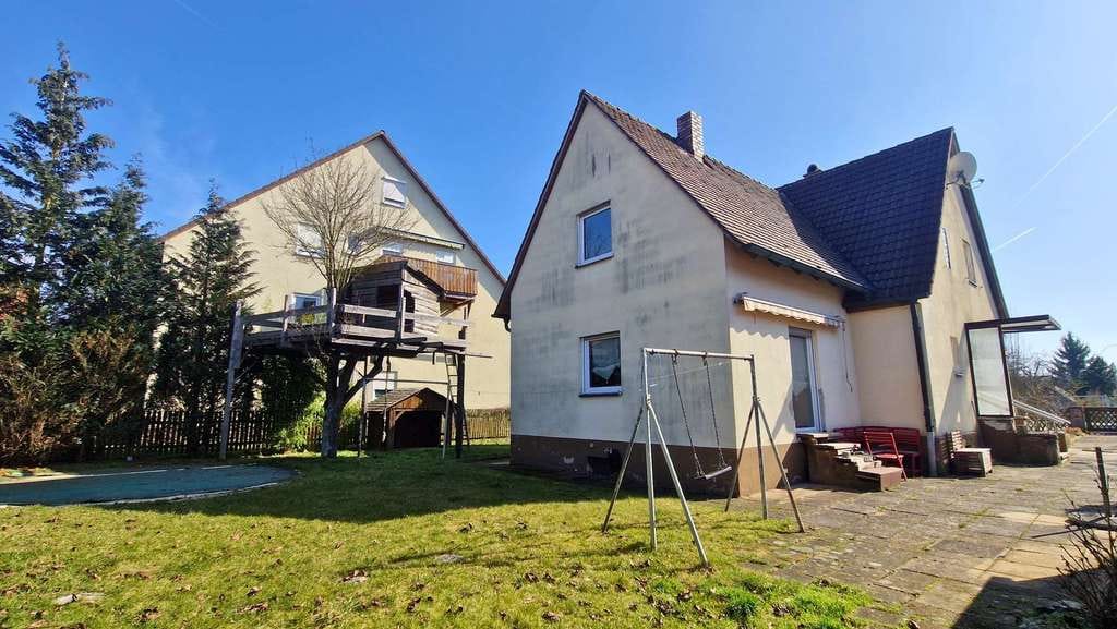 Immobilie in Winkelhaid - Großzügiges Familienhaus mit Entwicklungspotenzial und großem Garten in Winkelhaid - Bild 2