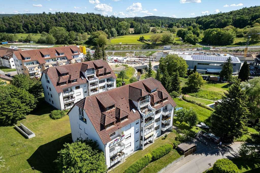 Immobilie in Allensbach - In Allensbach 4-Zimmer-Wohnung mit Balkon und Tiefgarage – nur wenige Minuten zum See! - Bild 1
