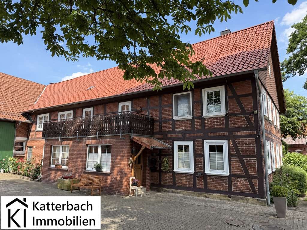 Immobilie in Bockenem - Großzügiges und gepflegtes Bauernhaus mit Stallungen und Nebengebäuden auf 6.374 m² Grundstück in Bo - Bild 1