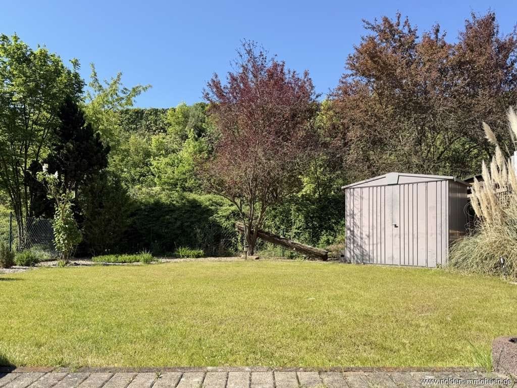 Immobilie in Schwetzingen - ***4 WOHNEINHEITEN - SONNIGER GARTEN - GARAGE - PKW-STELLPLÄTZE*** - Bild 2