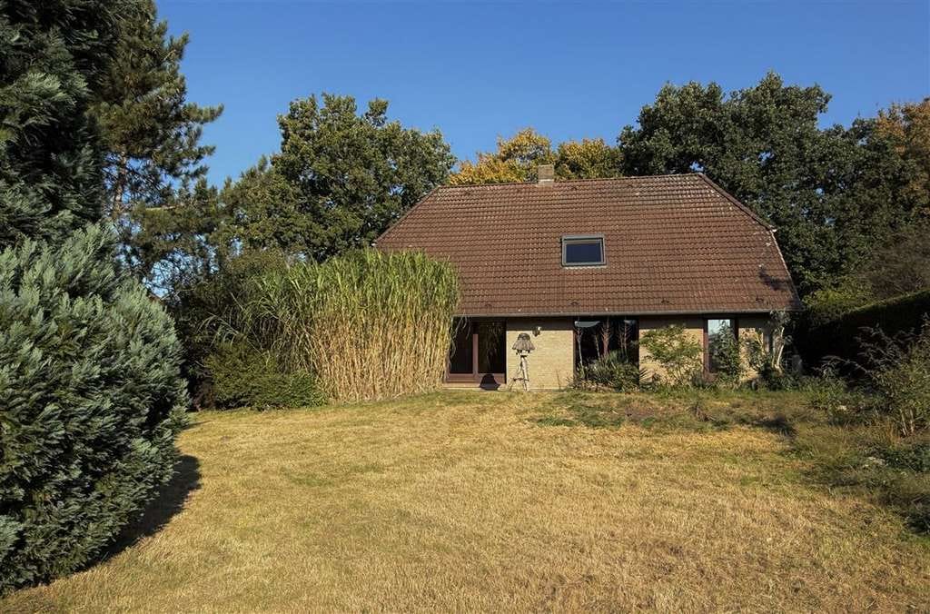 Immobilie in Huje - Massives Einfamilienhaus in ruhiger Lage - Bild 1