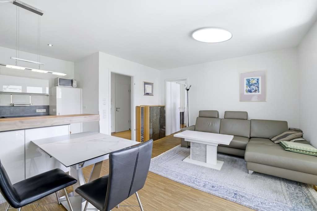 Immobilie in Kissing - Moderne, vermietete 2-Zimmer-Wohnung mit Balkon im idyllischen Kissing - Bild 4