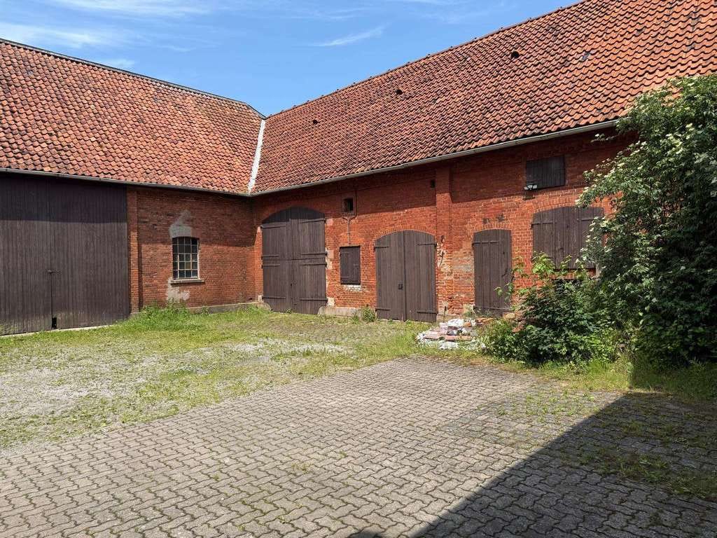 Immobilie in Salzhemmendorf - Ländlicher Dreiseitenhof mit großem Potenzial – Resthof in Oldendorf - Bild 3