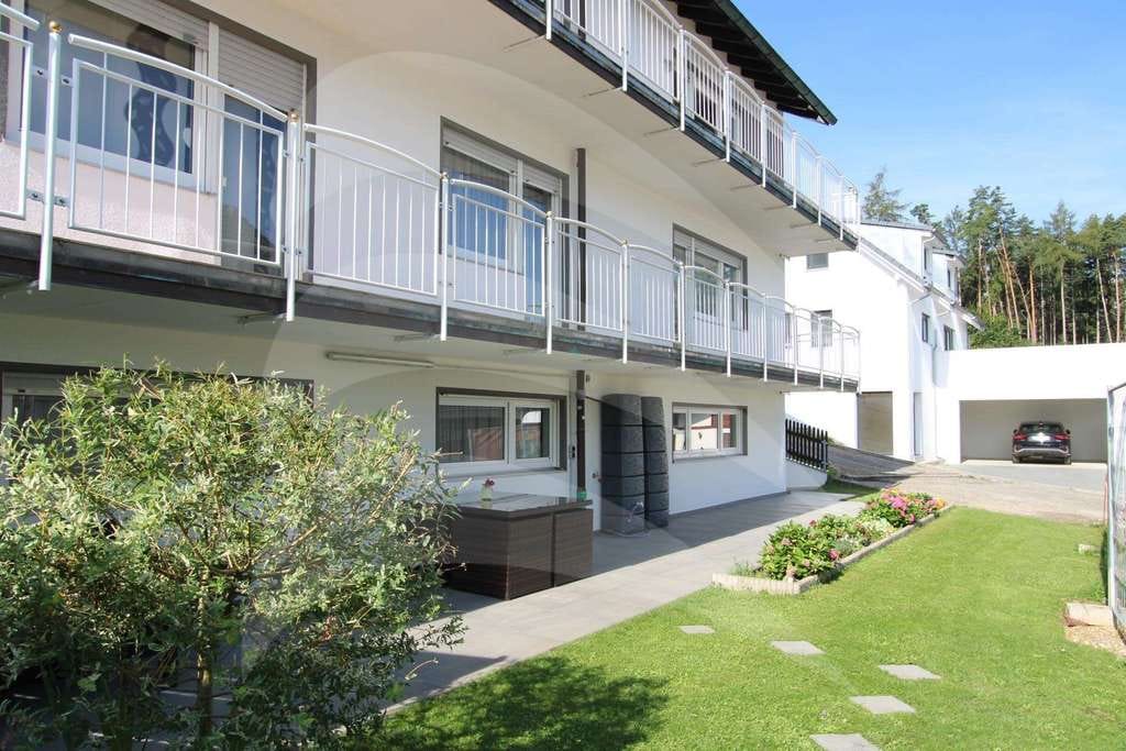 Immobilie in Altdorf - Großzügiges Mehrgenerationenhaus, naturnah und ruhig gelegen! - Bild 0