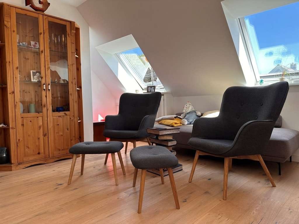 Immobilie in Glücksburg - +++ GLÜCKSBURG! - Einfamilienhaus mit sanierter Einliegerwohnung, Garage und Teilkeller in guter Wo - Bild 5