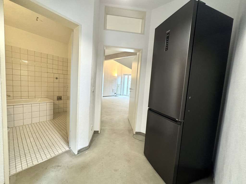 Immobilie in Pliening - Solide 1 Zimmer Wohnung mit Balkon und Einbauküche - Bild 3