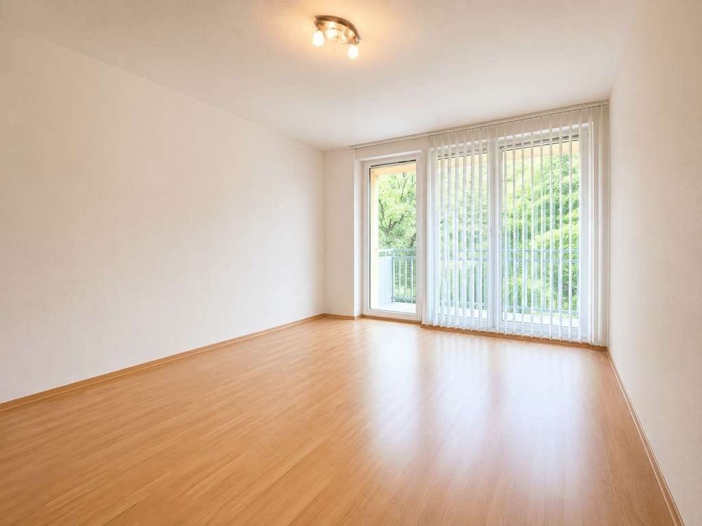 Immobilie in Potsdam - Potsdam Living - Solide Kapitalanlage, 2-Zimmer-Wohnung mit Süd-Loggia in grüner, ruhiger Lage - Bild 1