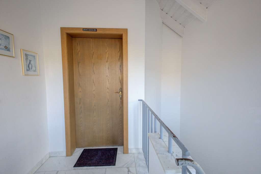Immobilie in Pfaffenhofen an der Glonn - Einzigartige DG-Wohnung mit Garten in ruhiger Siedlungslage von Pfaffenhofen an der Glonn! - Bild 3