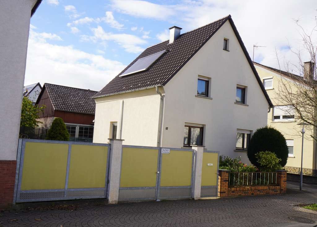Immobilie in Rauenberg - Einfamilienhaus mit Nebengebäuden, abgeschlossenem Hof und Garten in Rauenberg - Bild 0