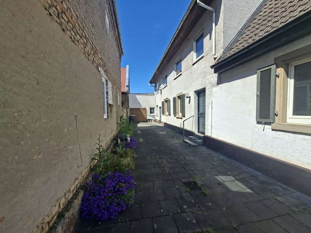 Immobilie in Groß-Gerau - Sanierungsbedürftiges Einfamilienhaus mit viel Potenzial - Bild 1