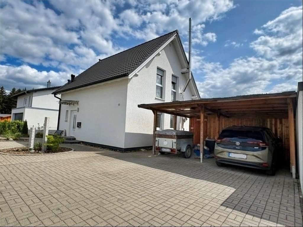 Immobilie in Geisingen - Einfamilienhaus mit Carport  - Bild 2
