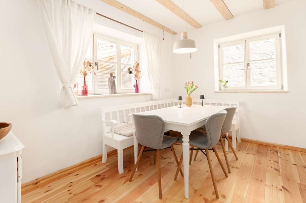 Immobilie in Berching - Kernsaniertes Einfamilienhaus im Ensembleschutz in einzigartiger Lage von Berching an der historisch - Bild 3