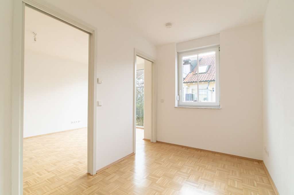 Immobilie in Ingolstadt - Renoviertes Senioren Apartment + 1,5 Zimmer + in bekannter Seniorenwohnanlage in Ingolstadt - Bild 1
