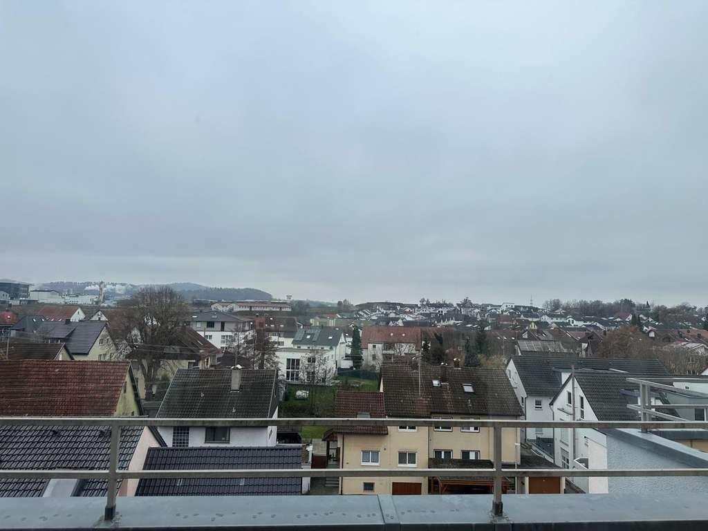 Immobilie in Leutenbach - Helle 3,5‑Zimmer-Wohnung mit Tiefgarage in familienfreundlicher Lage von Leutenbach - Bild 0