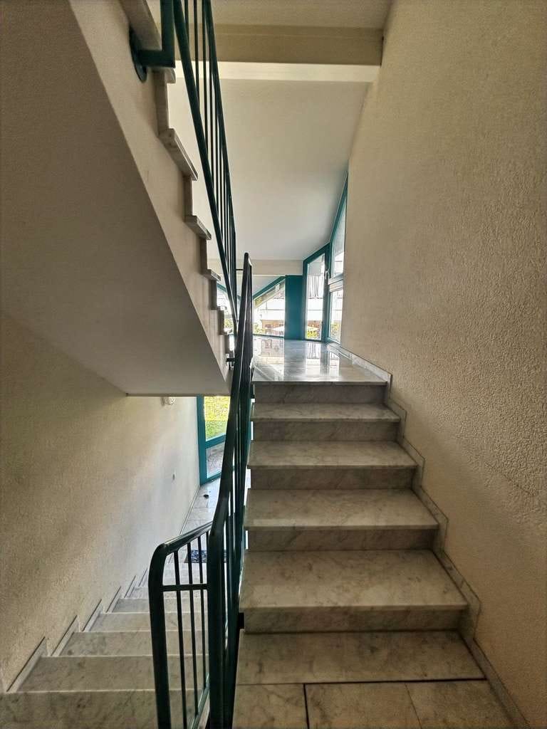 Immobilie in Neckarwestheim - VBU Immobilien - Attraktive 2,5-Zimmer-Wohnung mit zwei Balkonen und Tiefgarage - Bild 1