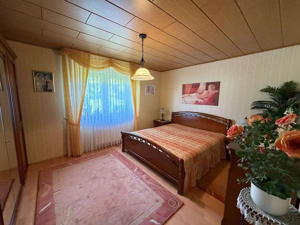 Immobilie in Ulmen - *** Freistehendes Einfamilienhaus mit Einliegerwohnung in idyllischer Lage in Ulmen *** - Bild 4