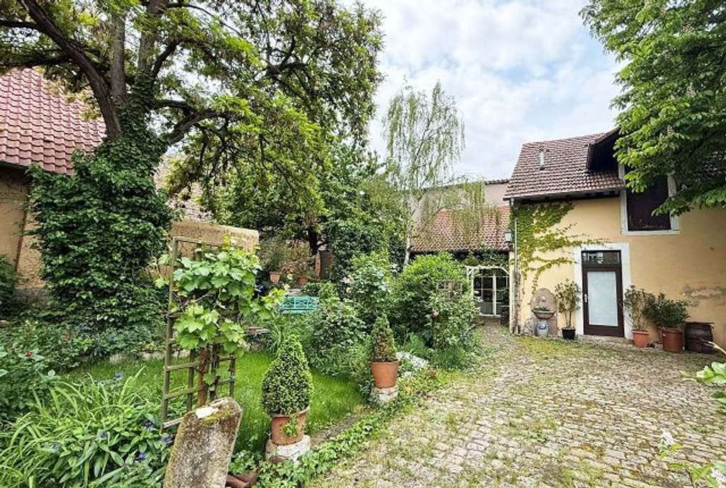 Immobilie in Flonheim - Investoren aufgepaßt: Historisch bedeutendes Kulturdenkmal mit Nebengebäude und Garten im Innenhof - Bild 3