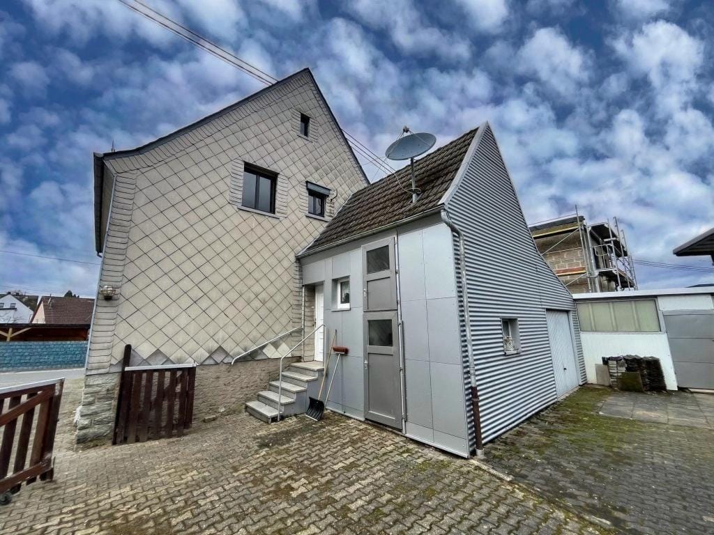 Immobilie in Ransbach-Baumbach - Einfamilienhaus freistehend in Ransbach-Baumbach - Bild 2